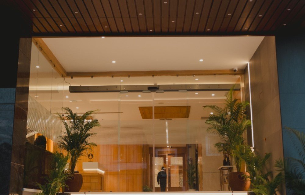 Right hotel base varanasi kamachha Picture at Siddharth Grand